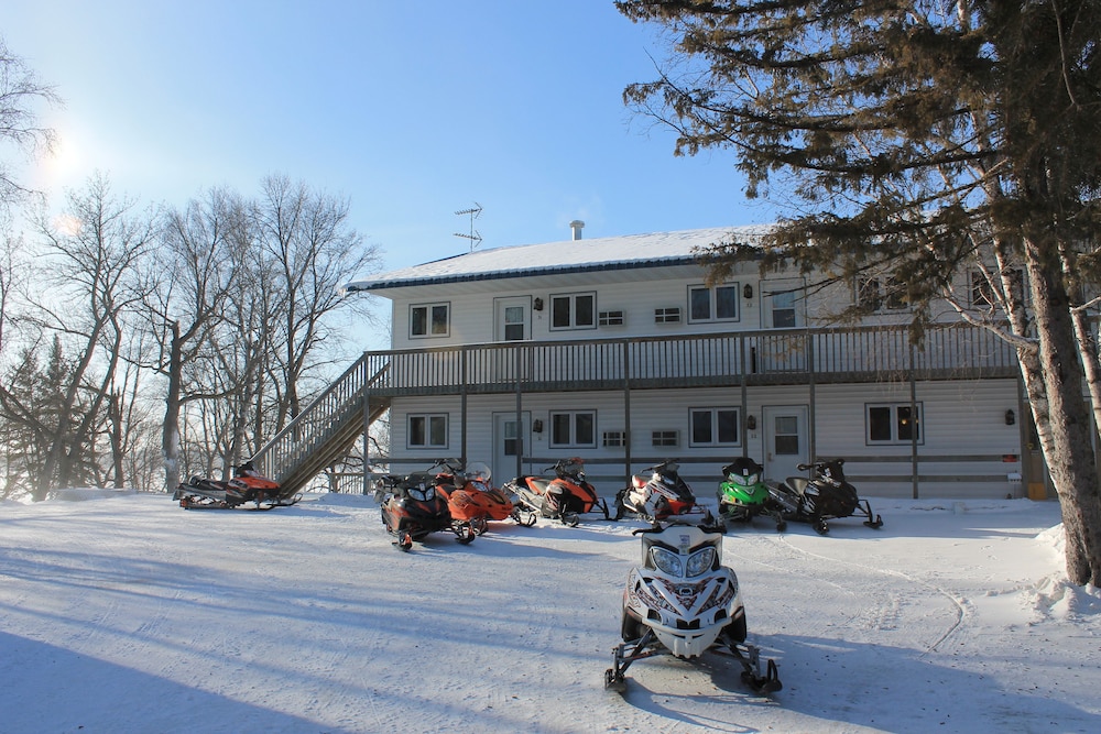 Viking Bay Resort & Lodge - photo 33