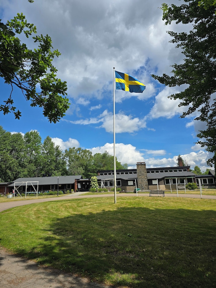 Nature Shelter Hotel — Oerkelljunga