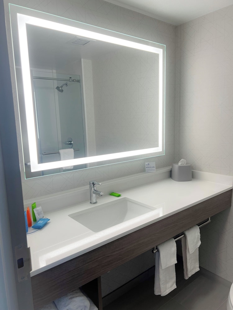 Holiday Inn Express Federal Way Seattle South by IHG - photo 13