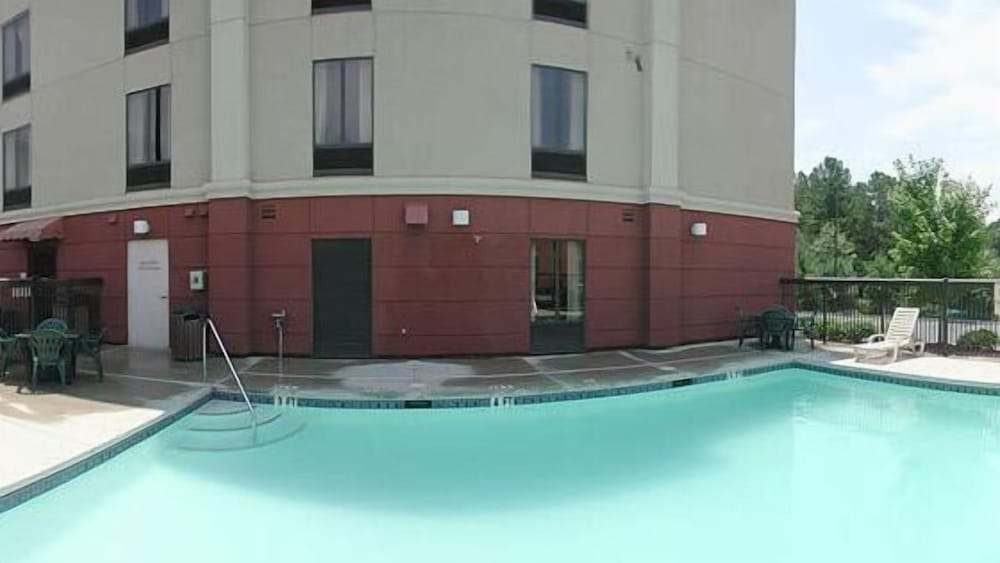 Hampton Inn Cumming - photo 23