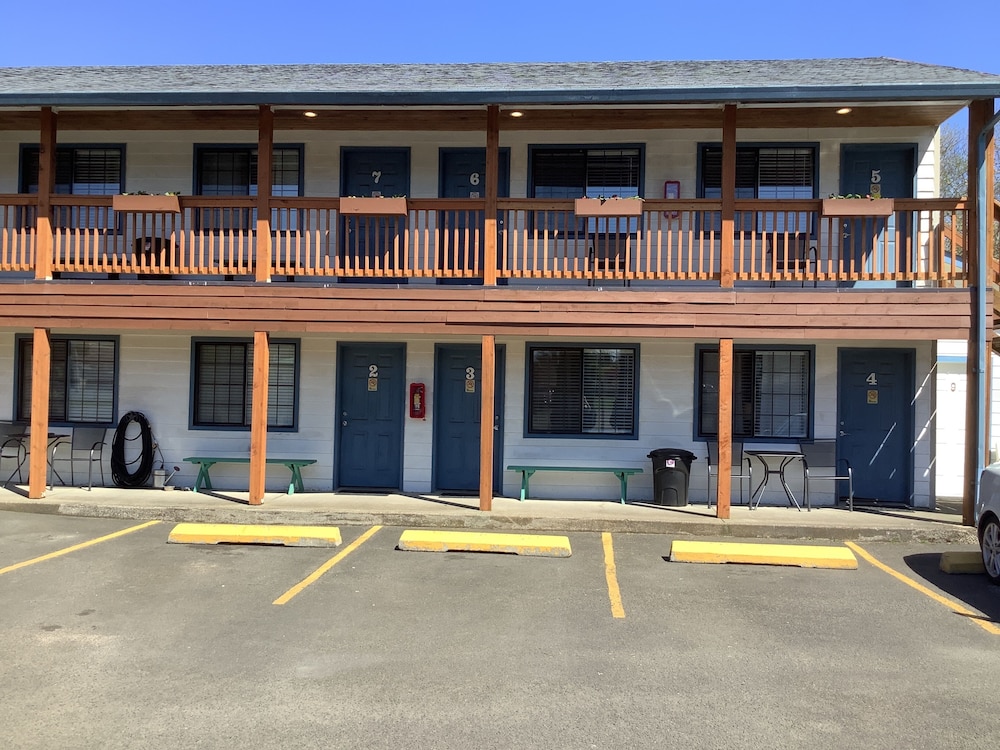 South Jetty Inn - photo 140
