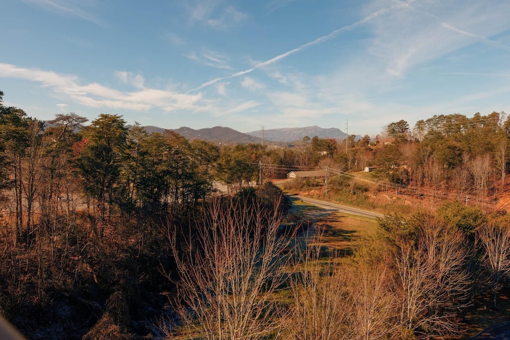 1501 Golf View Towers Southern Comfort in Pigeon Forge, United States