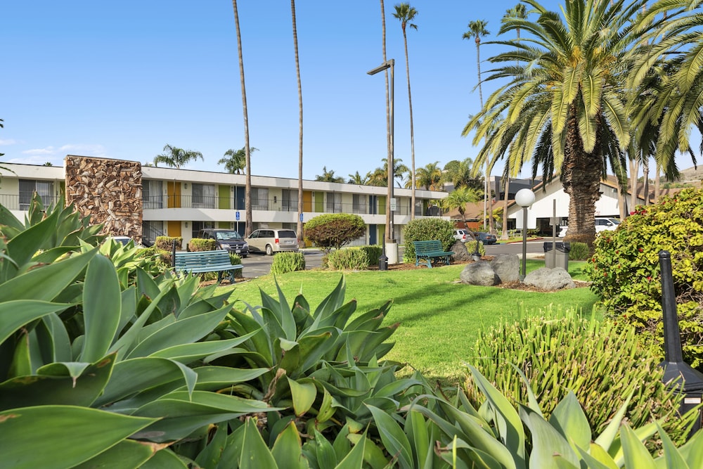 Vagabond Inn Ventura - photo 28
