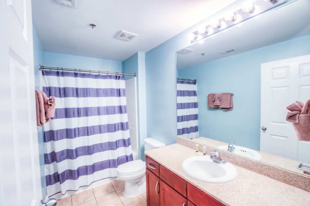 Laketown Wharf Resort by Aneliya's Rentals - photo 746