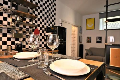 Bergamo tra alta e bassa: ST apartments — 4-Star Luxury Hotel in Bergamo, Italy