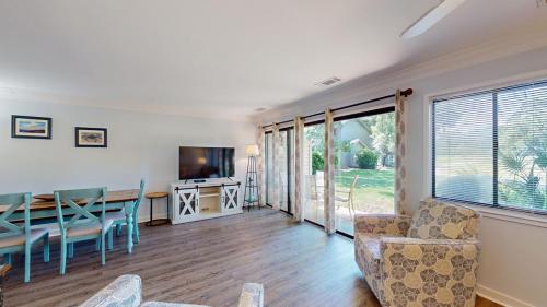 946 Inverness Village - photo 8