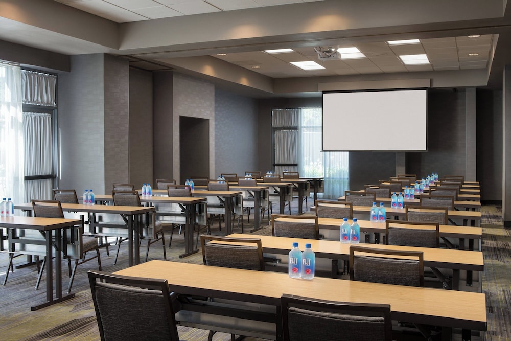 Courtyard by Marriott Richmond Berkeley - photo 34