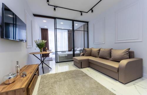 Nikira apartment 92 Smart Plaza Obolon metro Minsk — 4-Star Luxury Hotel in Kyiv, Ukraine