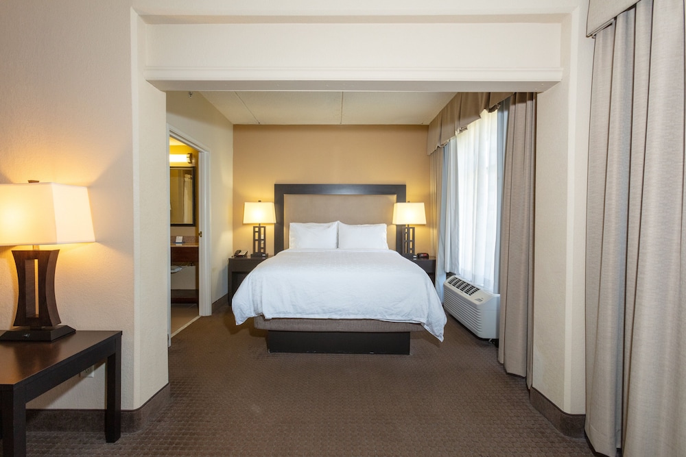 Holiday Inn Express & Suites Jacksonville Airport by IHG - photo 16
