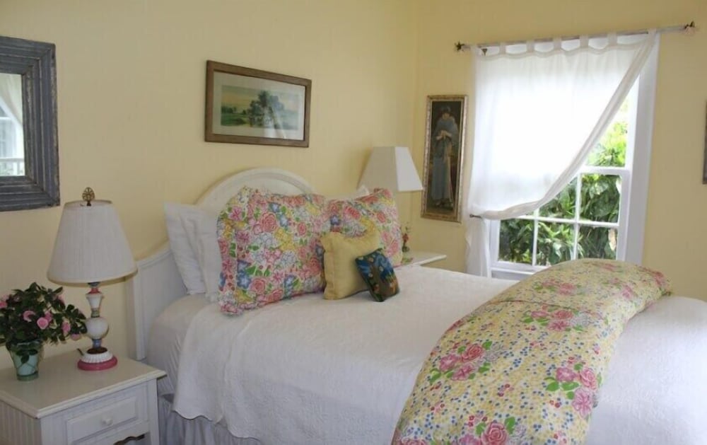 Hope and Glory Inn and Vineyard — Irvington — photo 5