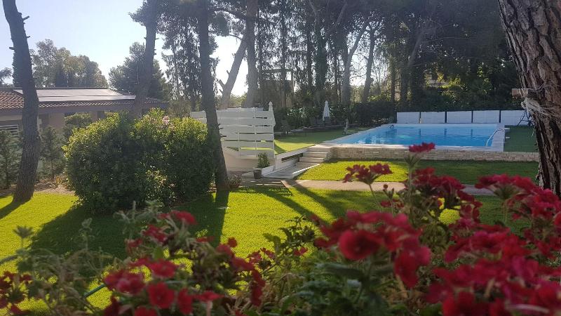 Le Duchesse - carbon neutral hotel in Trani
