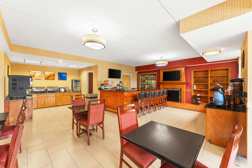 Comfort Inn Lehigh Valley West Allentown - photo 33