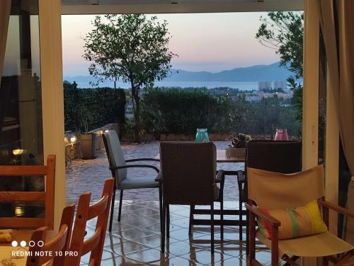 Andrew's sunset view apartment — 4-Star Luxury Hotel in Loutraki, Greece