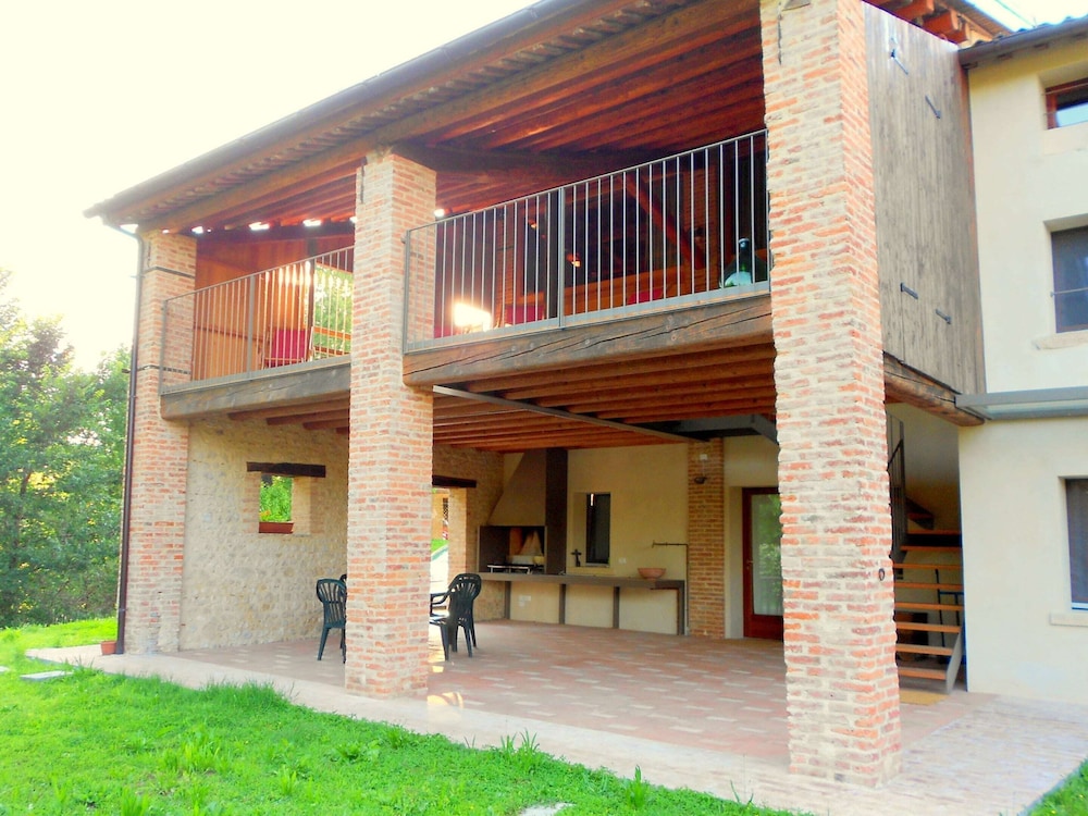 Authentic Holiday Accommodation on Farm near Asolo — hotel in Asolo