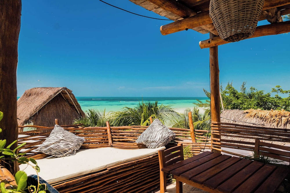 Villas Tiburon Beach Front