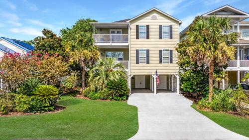 1Min Walk Beach Sfh 4Br Hottub Petyard Bbq — 4-Star Luxury Hotel in Myrtle Beach, United States