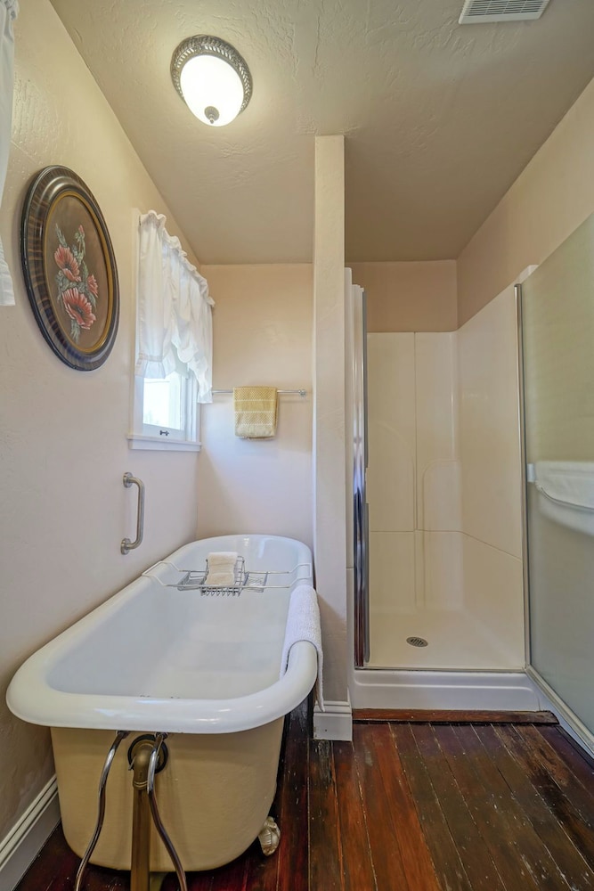 Weaverville Hotel - photo 80