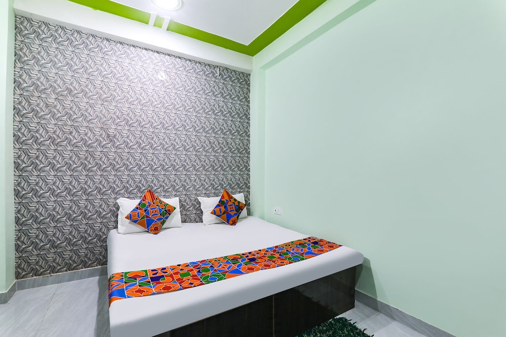 Fabexpress Siya in Fyzabad, India