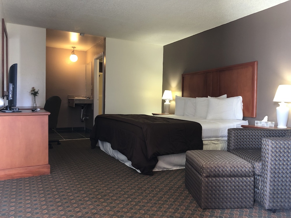 National 9 Inn — hotel in Tonopah