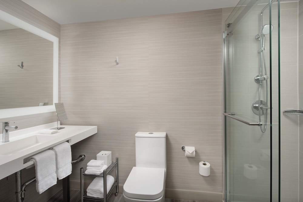 AC Hotel by Marriott Portland Lake Oswego - photo 31
