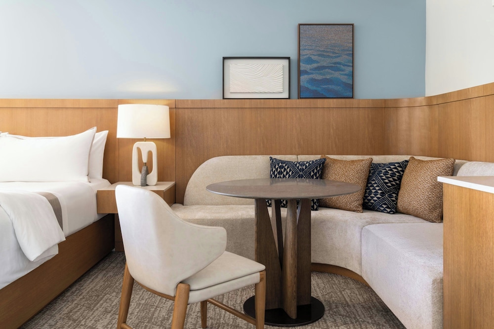 Moana Surfrider A Westin Resort & Spa Waikiki Beach - photo 48