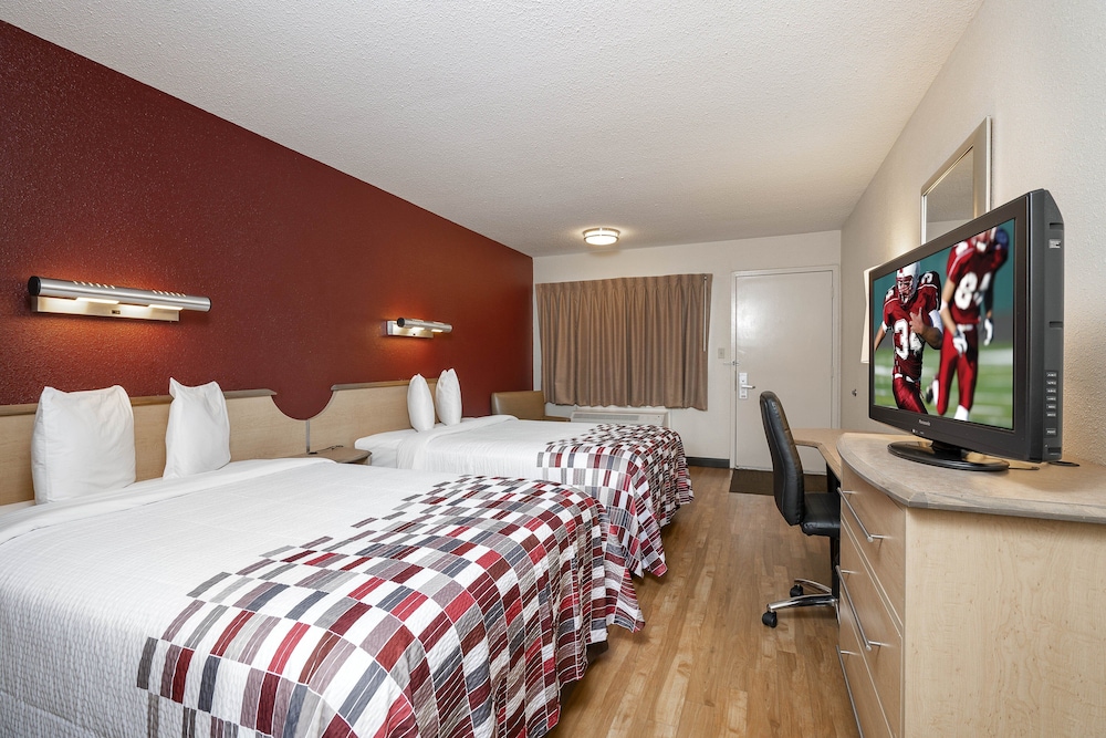Red Roof Inn Syracuse - photo 18