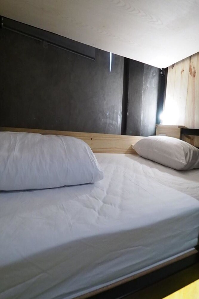 Luck Yimm Hostel
