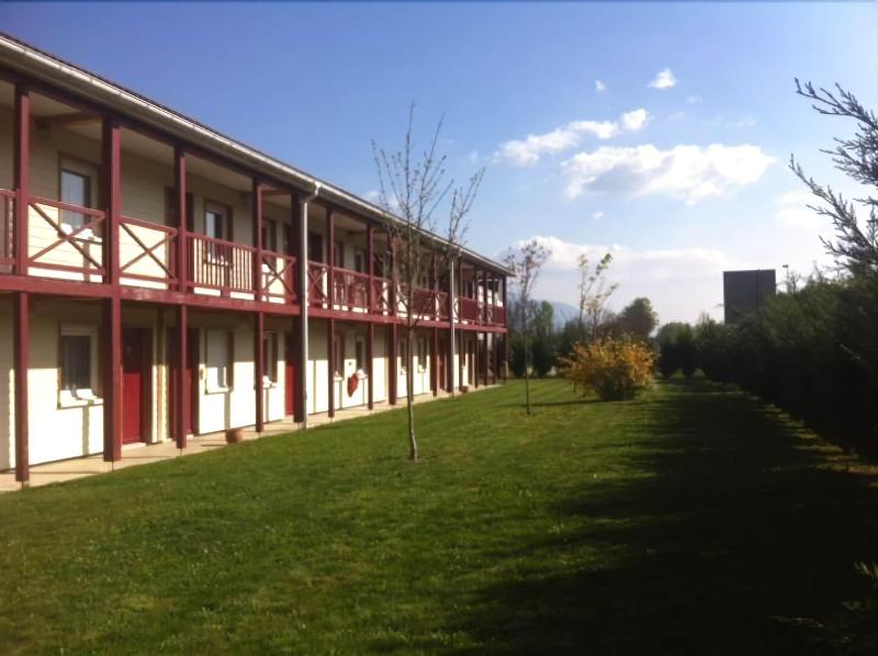 Couett Hotel Rumilly — Rumilly