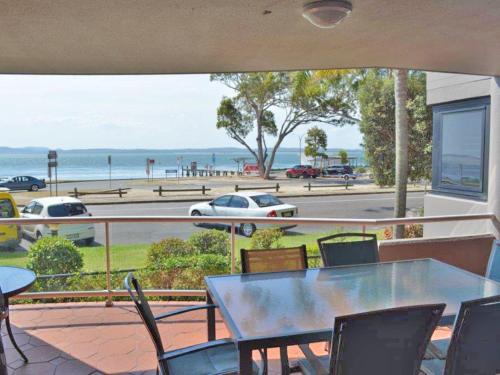 Florentine 4 spectacular views and air conditioning — 4-Star Luxury Hotel in Hawks Nest, Australia