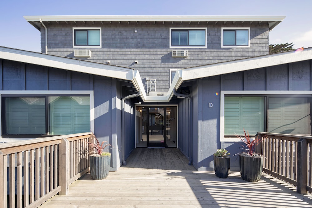Inn At Moss Landing Point - photo 91
