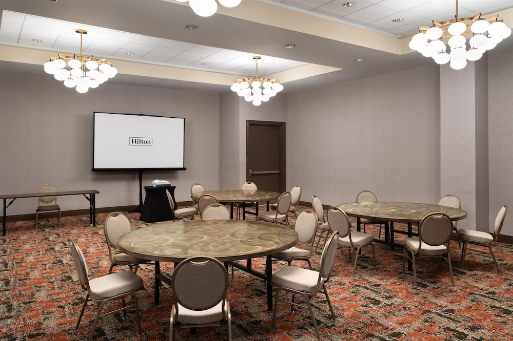 Embassy Suites by Hilton Charleston Airport Convention Ctr - photo 52