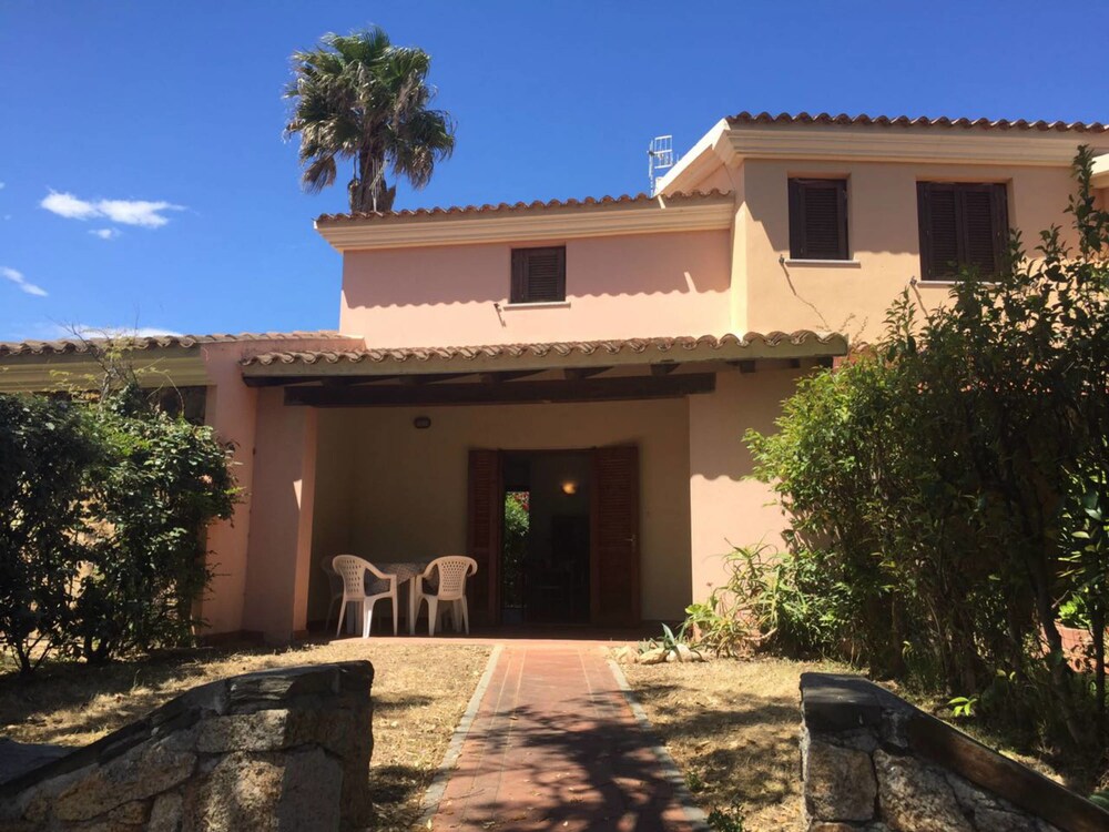 Canneti Villino in San Teodoro, Italy