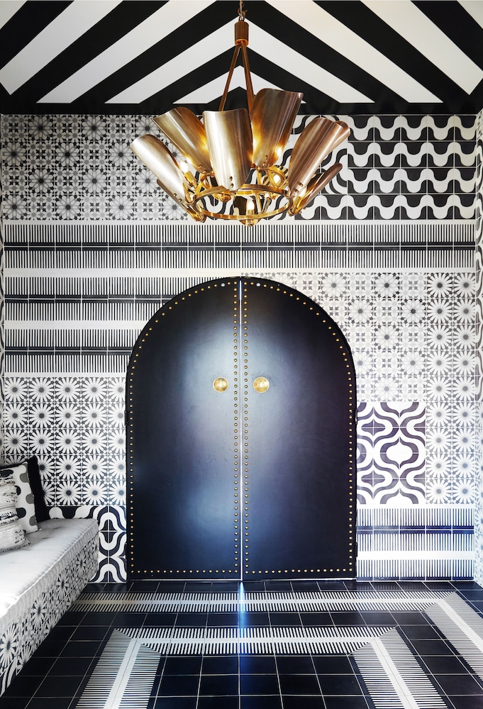 Sands Hotel and Spa - photo 2