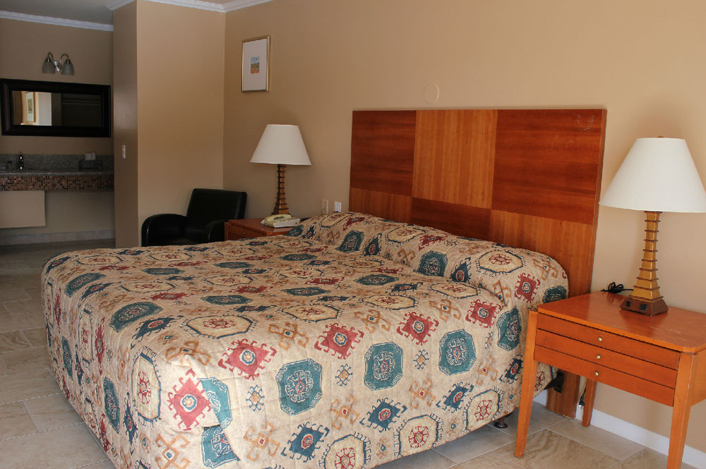 Wildcat Inn - photo 7