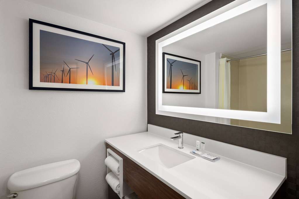La Quinta Inn & Suites by Wyndham Kennewick - photo 27