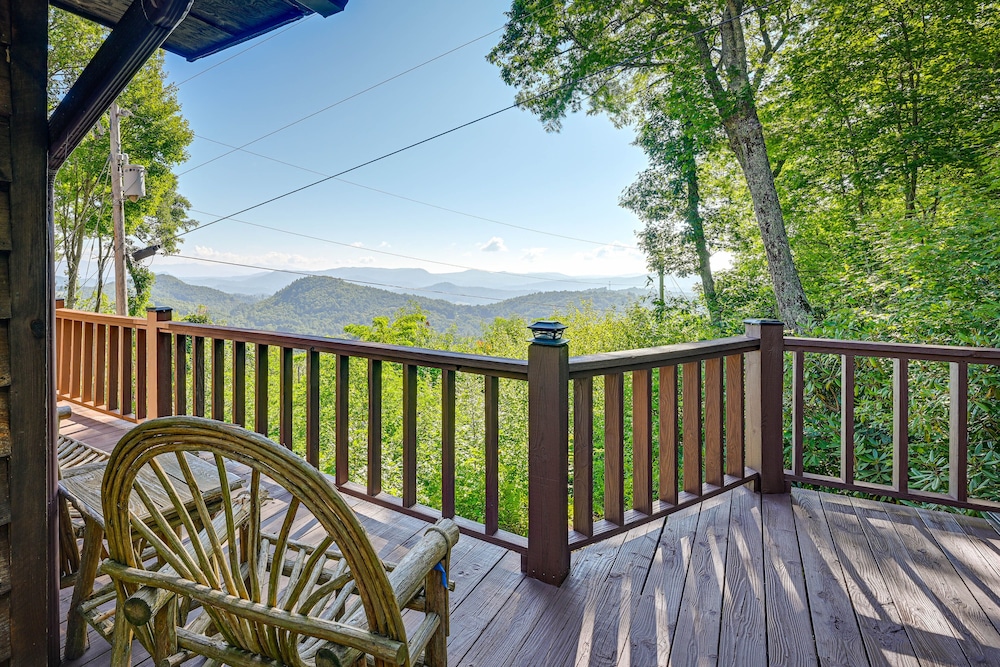 Cullowhee Mountain Retreat w Deck and Fire Pit in Cullowhee, United States
