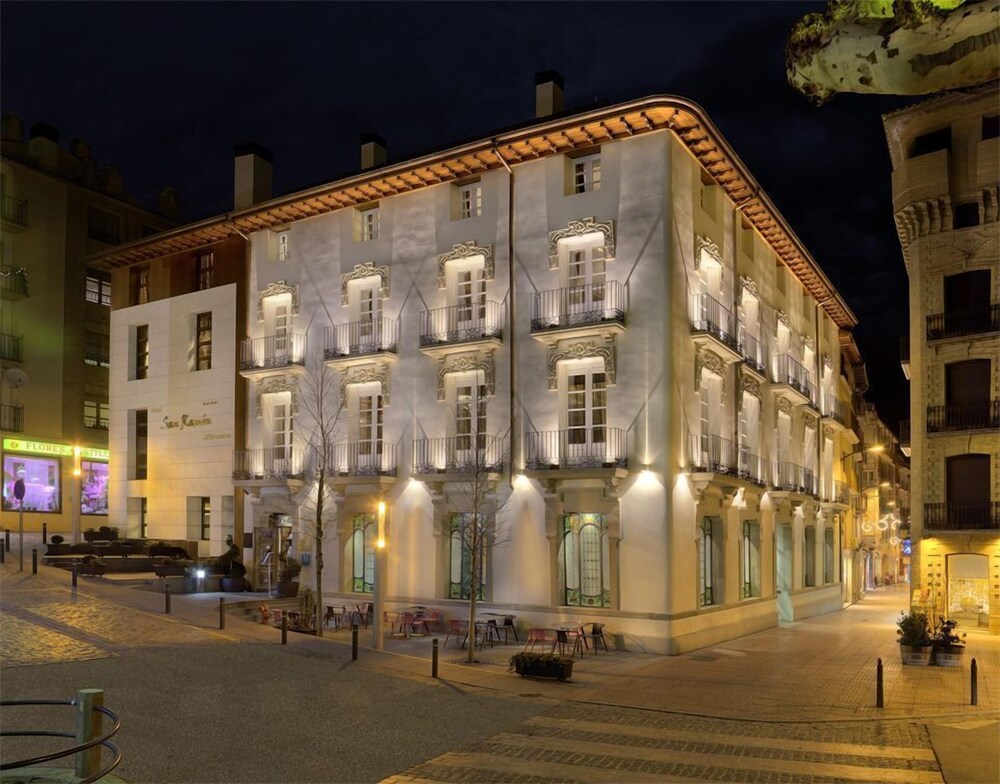 San Ramón del Somontano — 4-Star Luxury Hotel in Barbastro, Spain