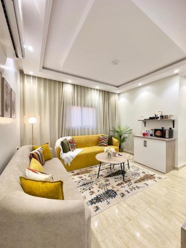 Sunshine Suite in AlMalqa district — 4-Star Luxury Hotel in Riyadh, Saudi Arabia