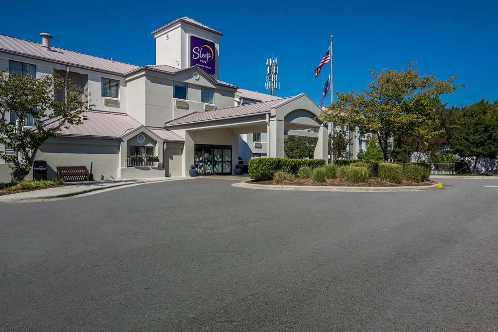 Sleep Inn Wilmington near University in Wilmington, United States