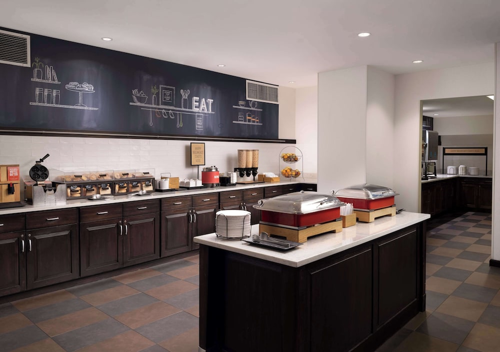 Hampton Inn Chicago Downtown Magnificent Mile - photo 28