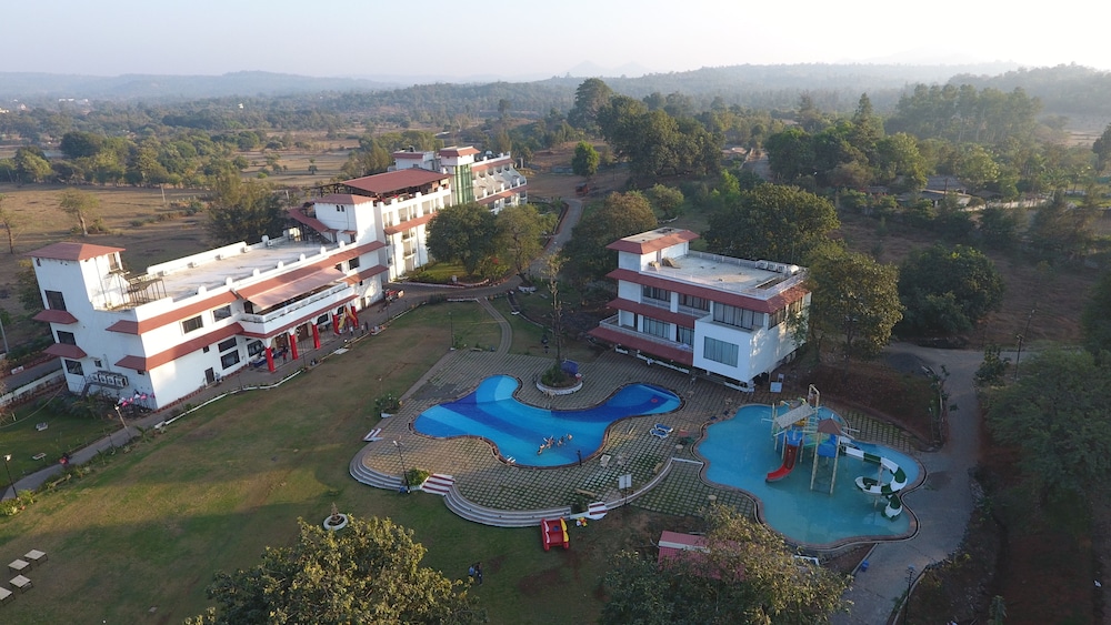 Khanvel Resort — Silvassa