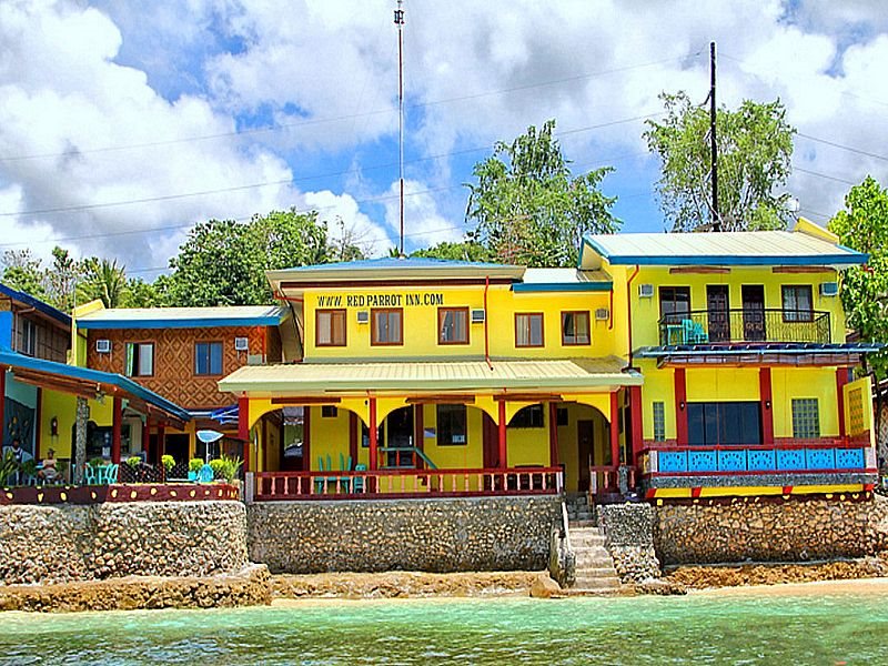 Capt. Hooks Red Parrot Inn - carbon neutral hotel in Davao