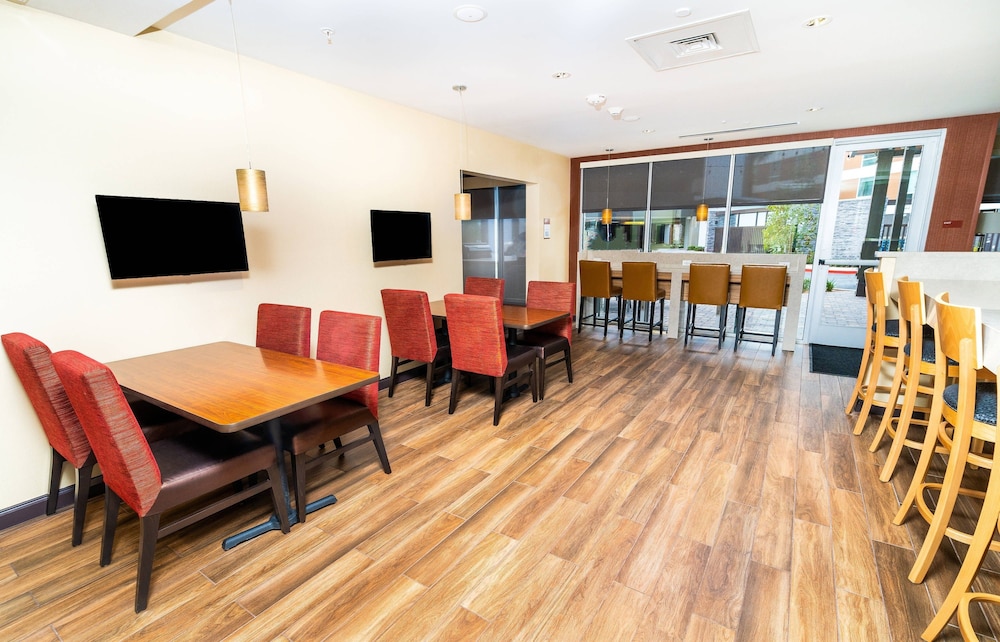 TownePlace Suites By Marriott Las Vegas Stadium District - photo 39