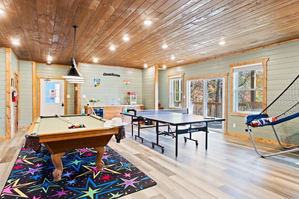 Luxe Mountain Pool Escape by Ghosal Luxury Lodging - photo 49