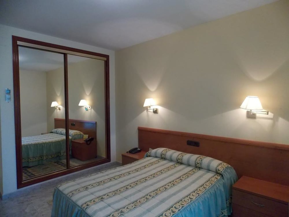 Hotel San Cristóbal - carbon neutral hotel in Caceres