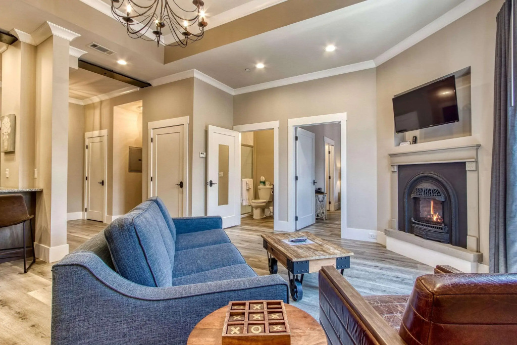 New Hotel Collection Smoky Mountains - photo 11
