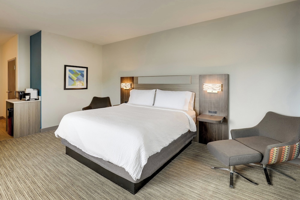 Holiday Inn Express Hotel & Suites Hinesville East Fort Stewart - photo 63