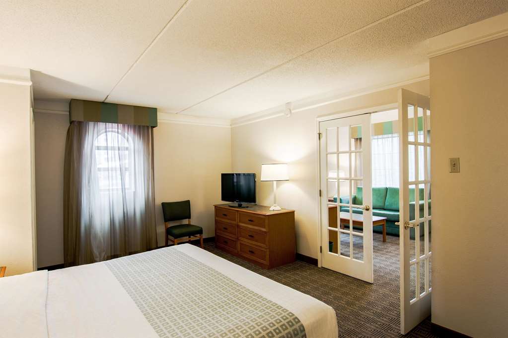 La Quinta Inn Lexington Horse Park - photo 54