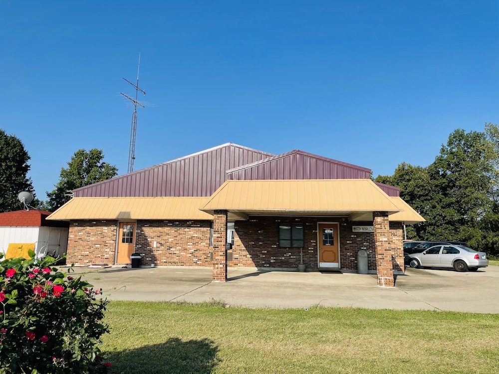 Budget Host Inn Greenup - photo 77