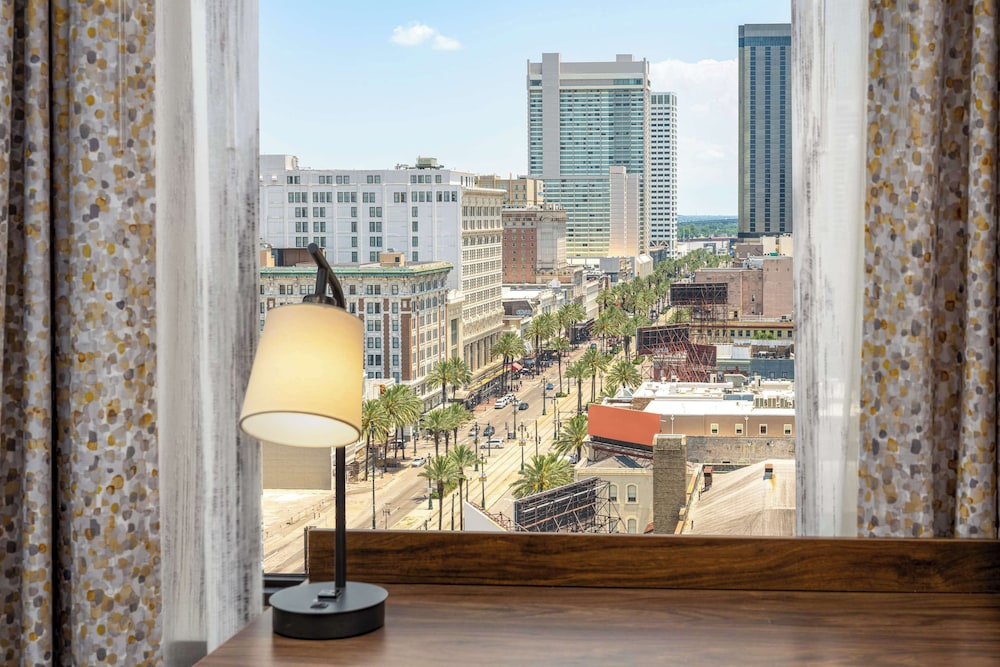 Hampton Inn & Suites by Hilton New Orleans Canal St. French Quarter - photo 42